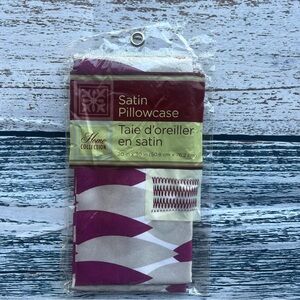 ✅ Home Collection Satin Pillowcase - Purple and White